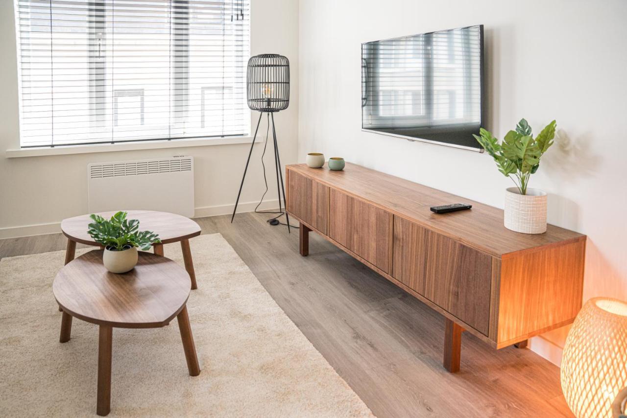 Etage 2 - In Centrum, 300m Zee En Gratis Parking Ostend